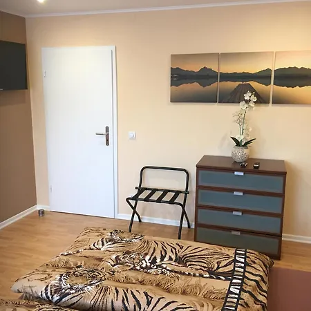 Drei Eichen Apartment *